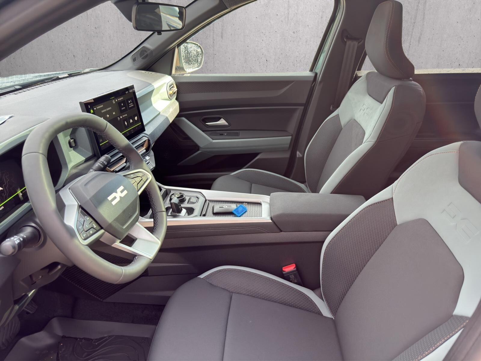 DACIA Bigster 1.2 Hybrid Extreme 4WD, Full-Hybrid Petrol/Electric, New car, Automatic - 5