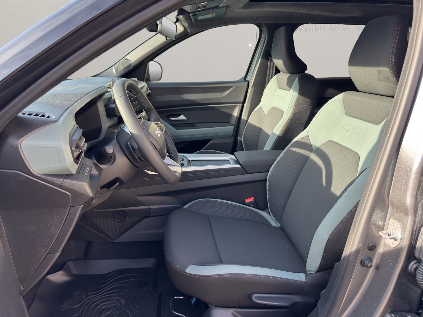 DACIA Bigster 1.2 Hybrid Extreme 4WD, Voll-Hybrid Benzin/Elektro, Neuwagen, Automatik - 5