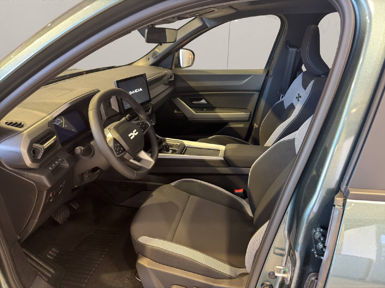 DACIA Bigster 1.8 Hybrid Journey, Hybride Integrale Benzina/Elettrica, Auto nuove, Automatico - 3