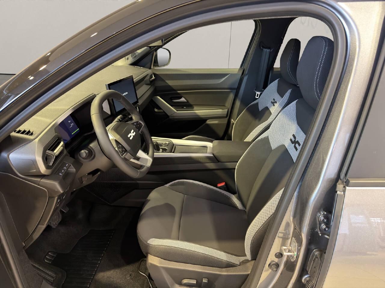 DACIA Bigster 1.8 Hybrid Journey, Voll-Hybrid Benzin/Elektro, Neuwagen, Automatik - 5