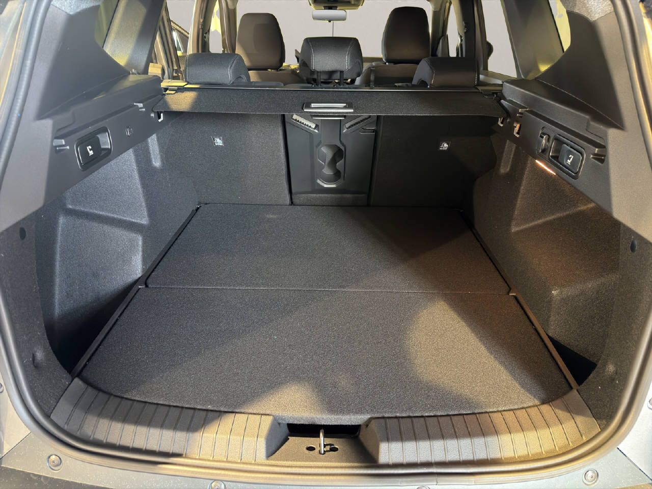 DACIA Bigster 1.8 Hybrid Journey, Voll-Hybrid Benzin/Elektro, Neuwagen, Automatik - 7