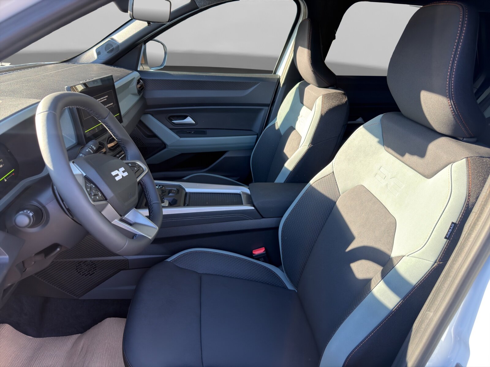 DACIA Bigster 1.2 Hybrid Extreme 4WD, Full-Hybrid Petrol/Electric, New car, Automatic - 6