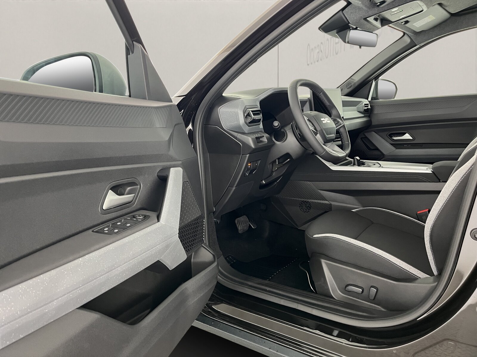 DACIA Bigster 1.2 Hybrid Journey 4WD, Full-Hybrid Petrol/Electric, New car, Automatic - 7