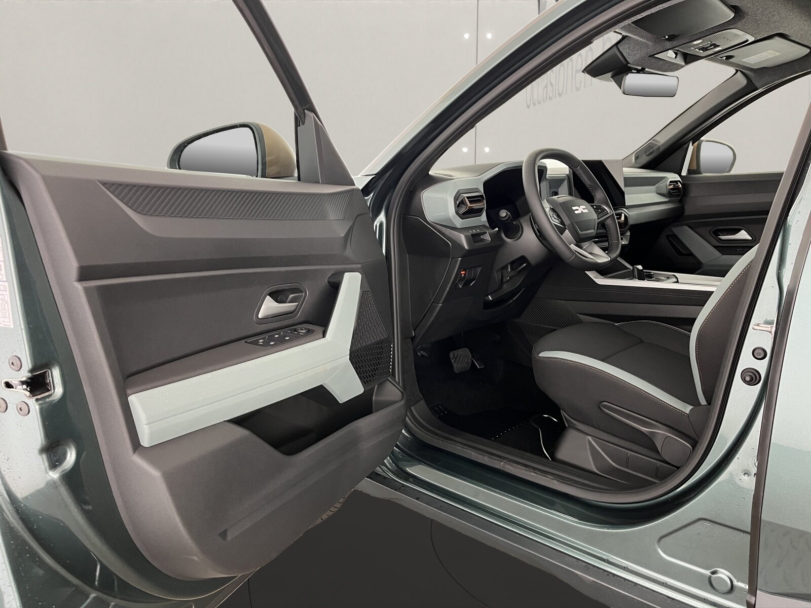 DACIA Bigster 1.2 Hybrid Extreme 4WD, Full-Hybrid Petrol/Electric, New car, Automatic - 7