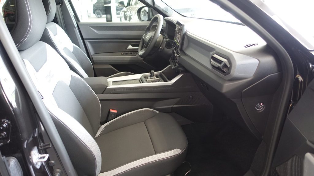 DACIA BIGSTER 1.8 Hybrid Journey, Voll-Hybrid Benzin/Elektro, Neuwagen, Automatik - 6