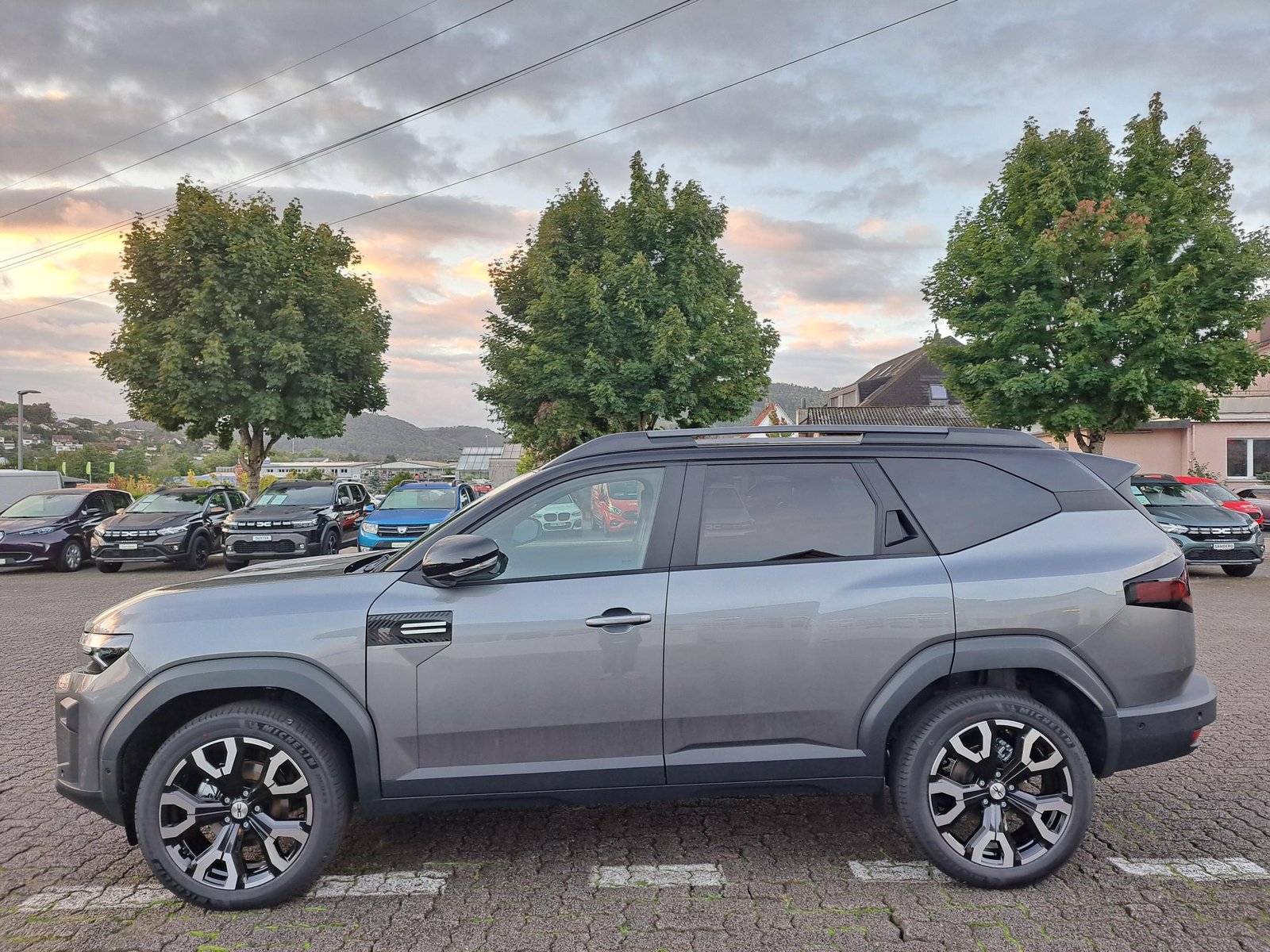 DACIA Bigster 1.8 Hybrid Journey, Hybride Intégral Essence/Électricité, Voiture de démonstration, Automatique - 2