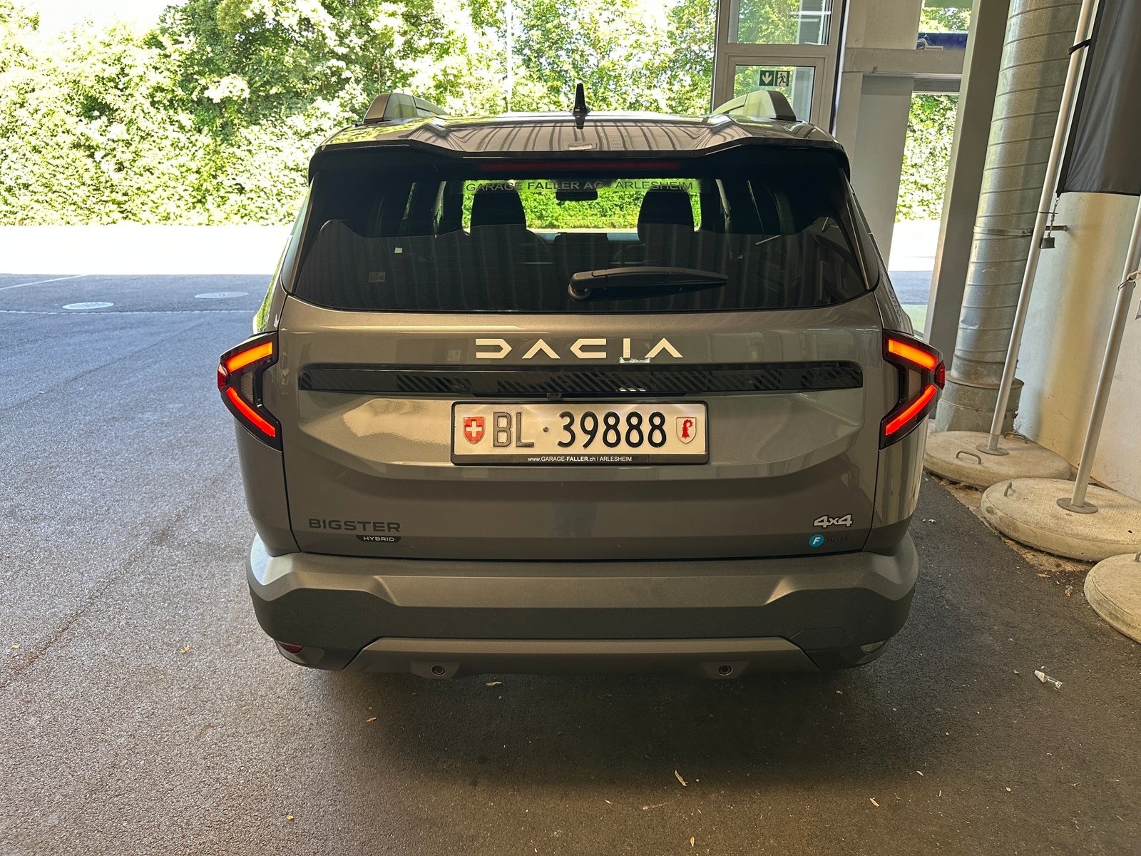 DACIA Bigster 1.2 Hybrid Journey 4WD, Voll-Hybrid Benzin/Elektro, Vorführwagen, Automatik - 4