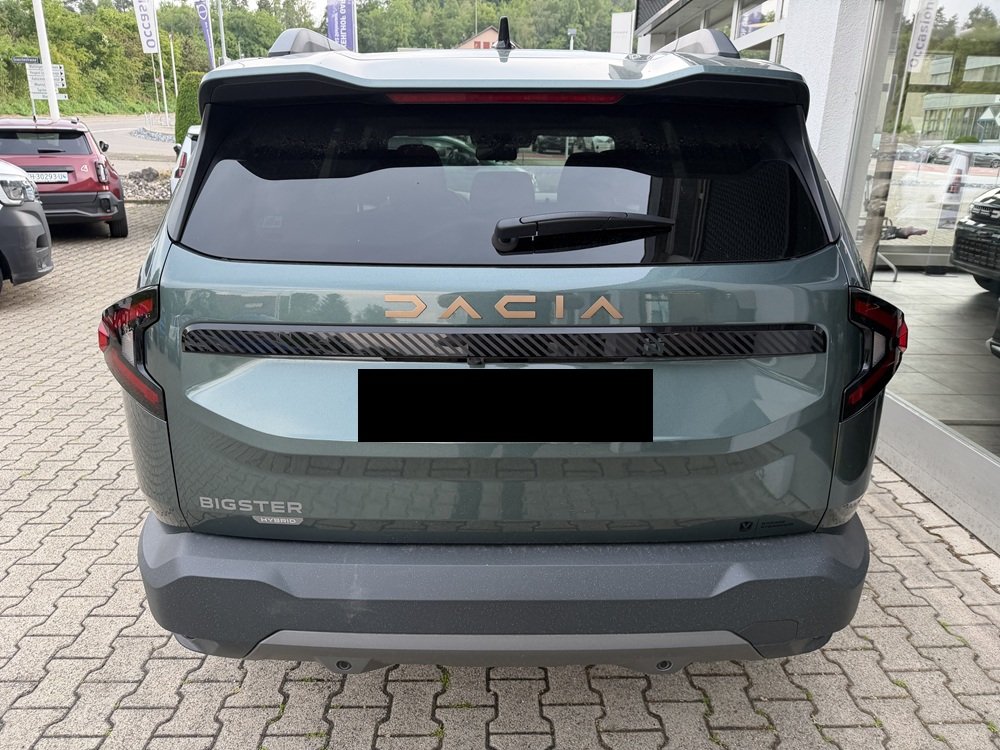 DACIA Bigster 1.8 Hybrid Extreme, Petrol, Ex-demonstrator, Automatic - 3