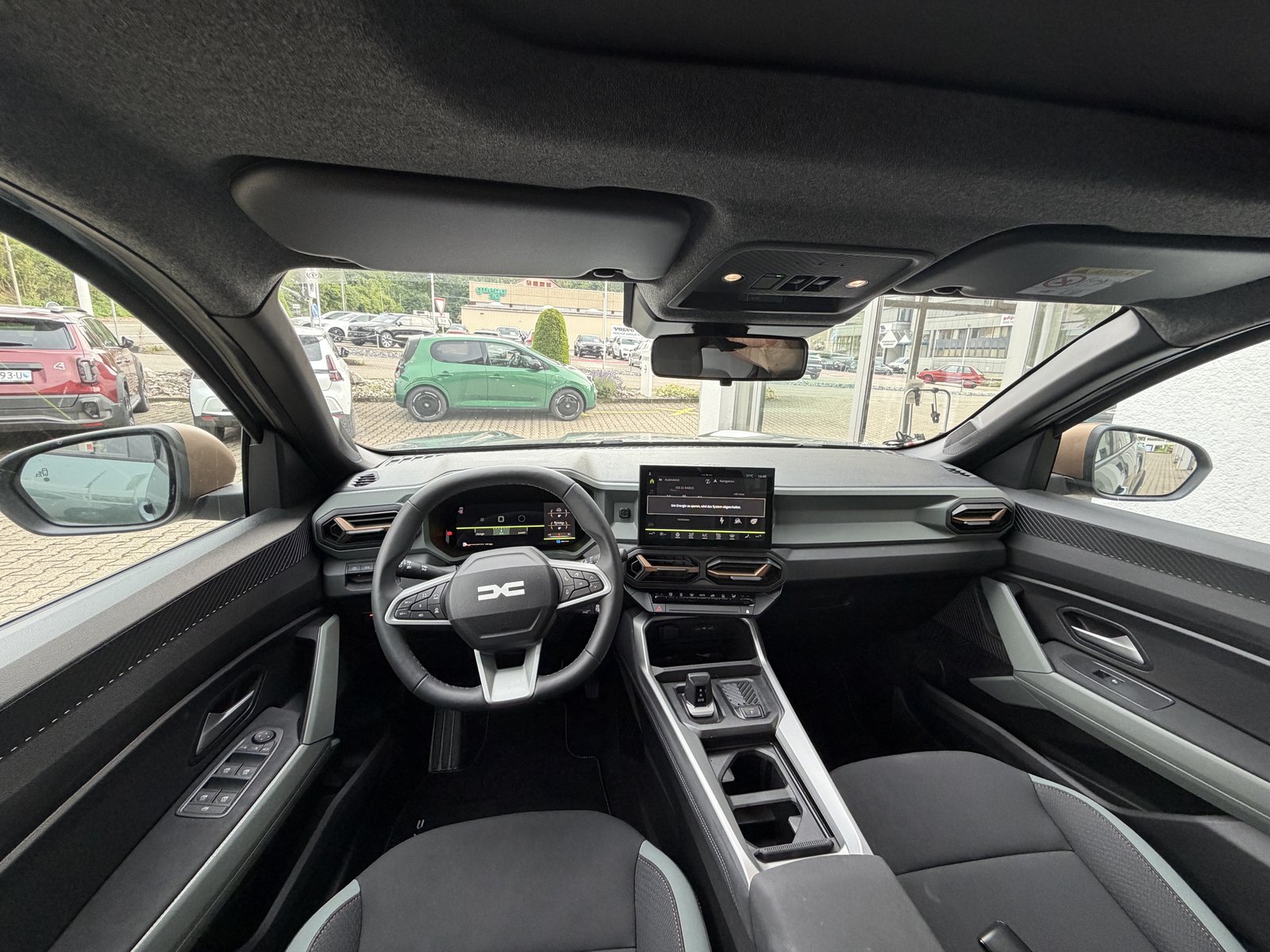 DACIA Bigster 1.8 Hybrid Extreme, Petrol, Ex-demonstrator, Automatic - 4