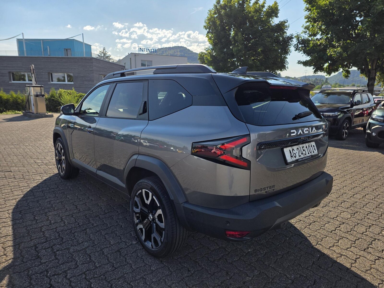 DACIA Bigster 1.2 Hybrid Journey 4WD, Full-Hybrid Petrol/Electric, Ex-demonstrator, Automatic - 3