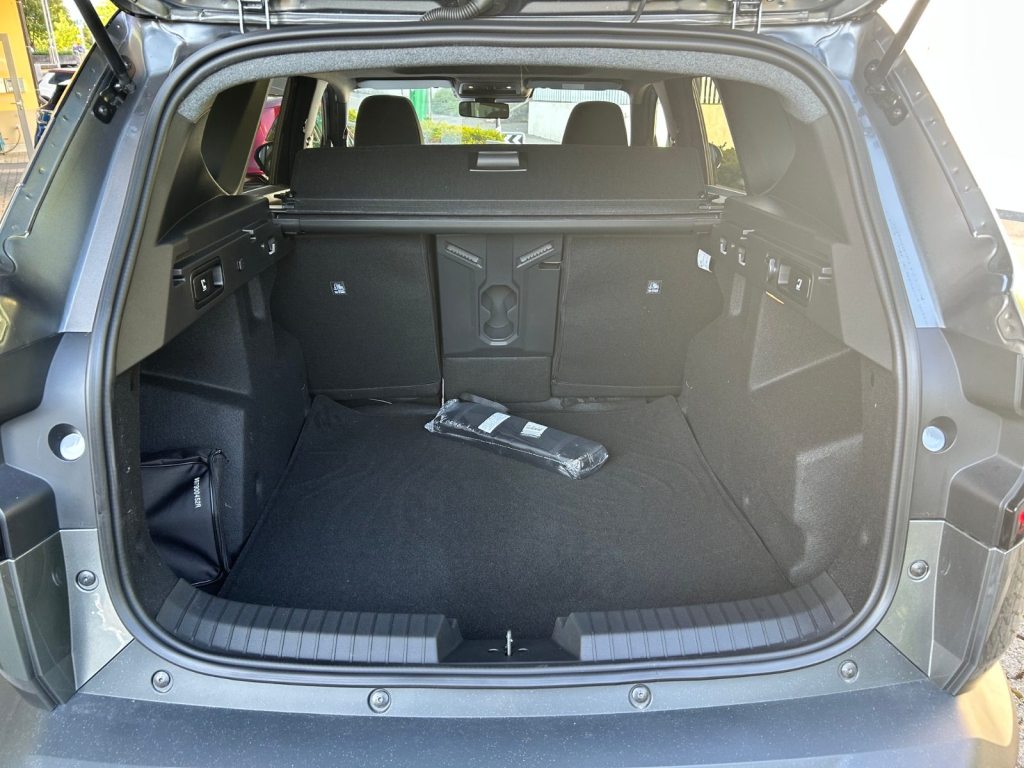 DACIA BIGSTER 1.2 Hybrid Extreme 4WD, Hybride Intégral Essence/Électricité, Voiture de démonstration, Automatique - 6
