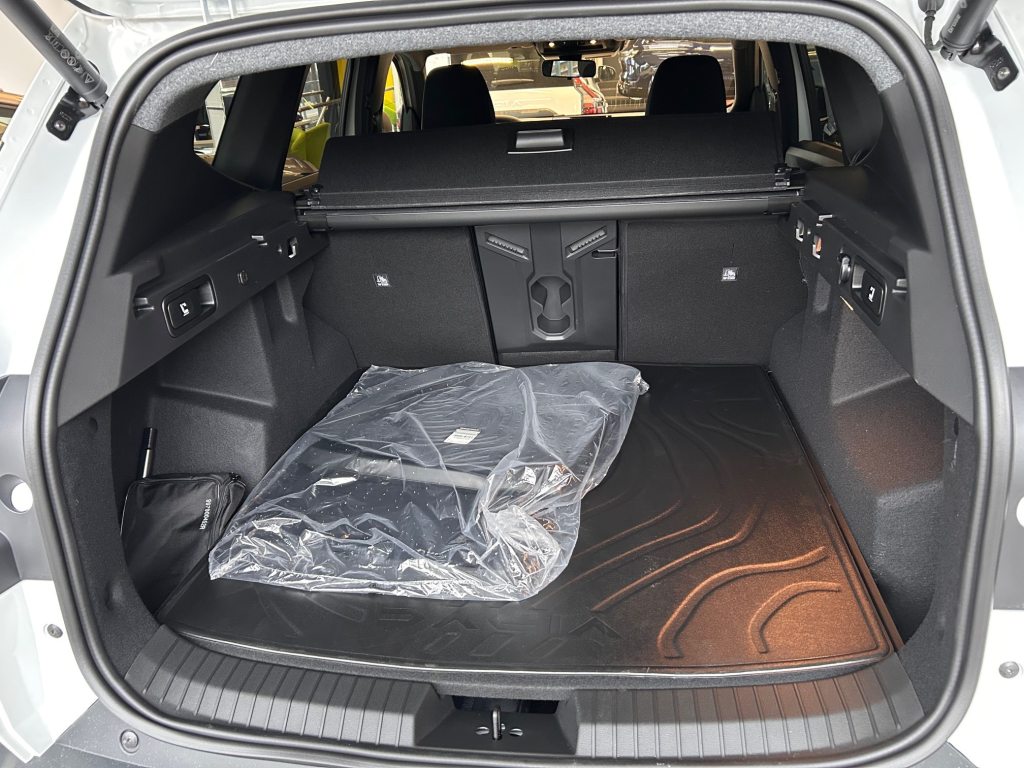 DACIA BIGSTER 1.8 Hybrid Extreme, Hybride Intégral Essence/Électricité, Voiture de démonstration, Automatique - 6
