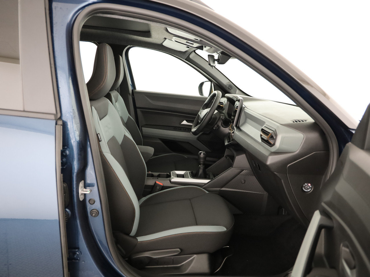 DACIA Bigster 1.2 TCe Extreme, Mild-Hybrid Petrol/Electric, New car, Manual - 7