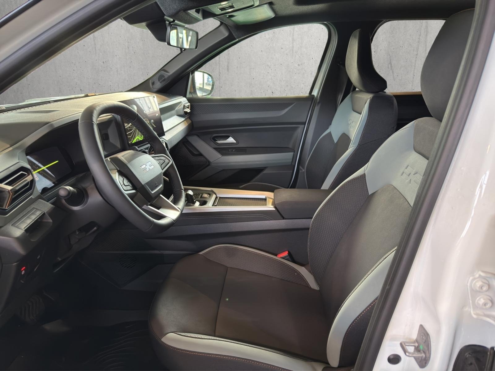 DACIA BIGSTER extreme hybrid 155, Full-Hybrid Petrol/Electric, New car, Automatic - 5