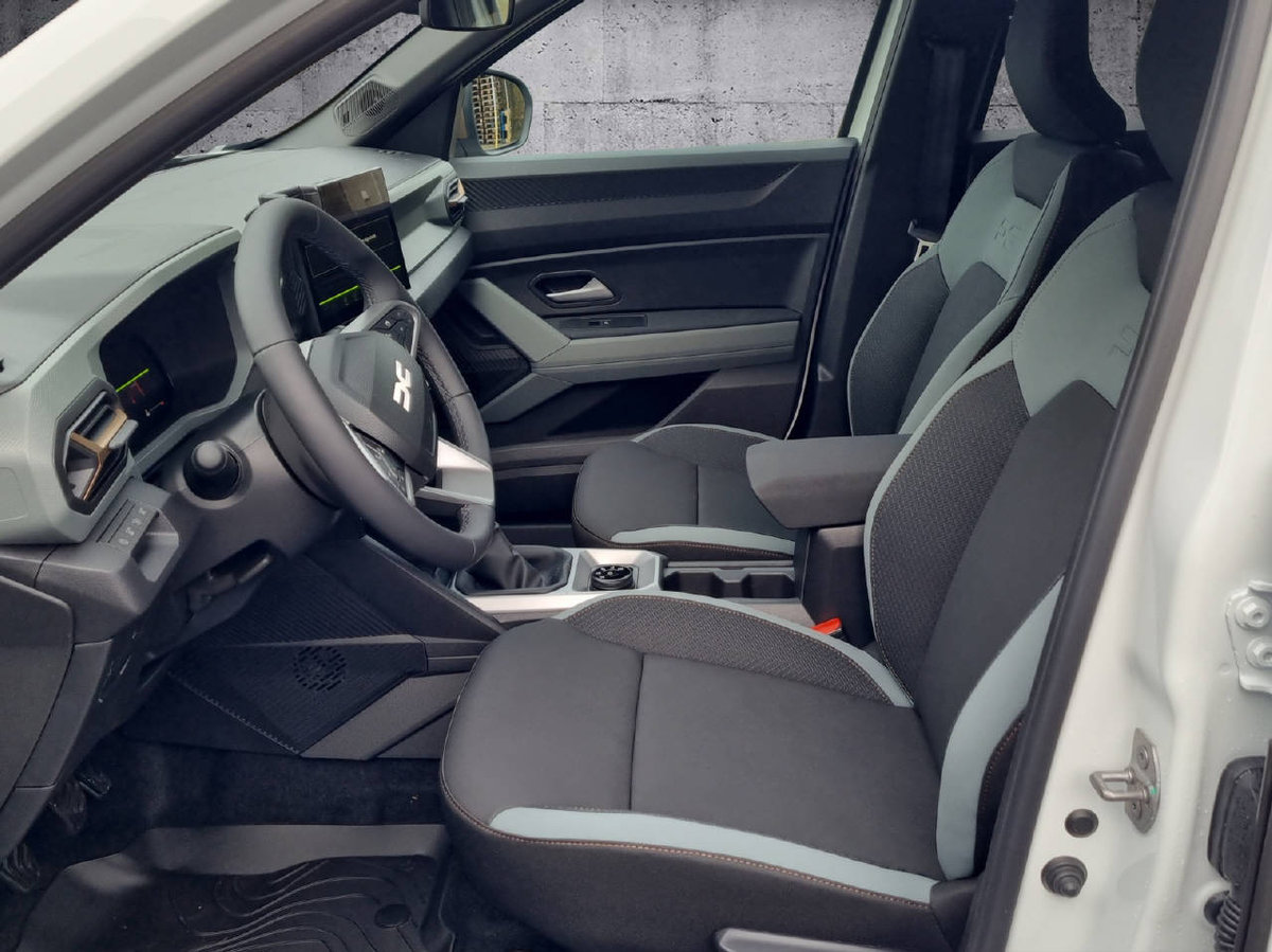 DACIA Bigster extreme mild hybrid 130 4x4, Hybride Leggero Benzina/Elettrica, Auto dimostrativa, Manuale - 5