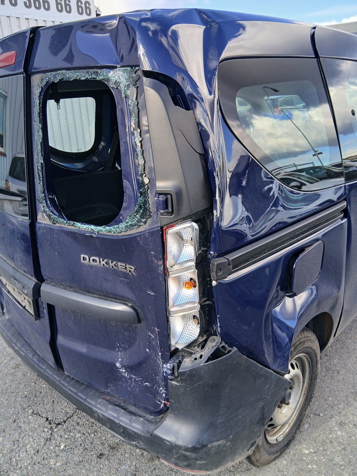 DACIA Dokker 1.6 16V, Essence, Occasion / Utilisé, Manuelle - 7