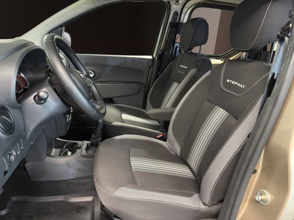 DACIA Dokker 1.6 16V Stepway Unlimited 2, Benzin, Occasion / Gebraucht, Handschaltung - 7