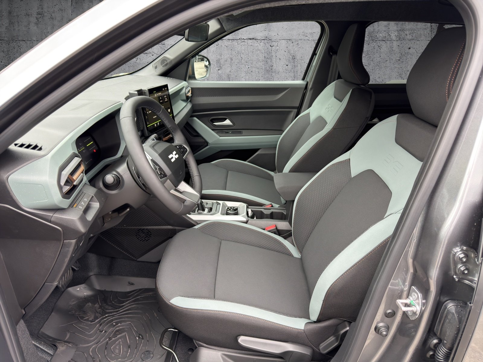 DACIA Duster TCe 150 48V Extreme 4x4 **Adaptiver Tempomat**, Petrol, New car, Automatic - 2