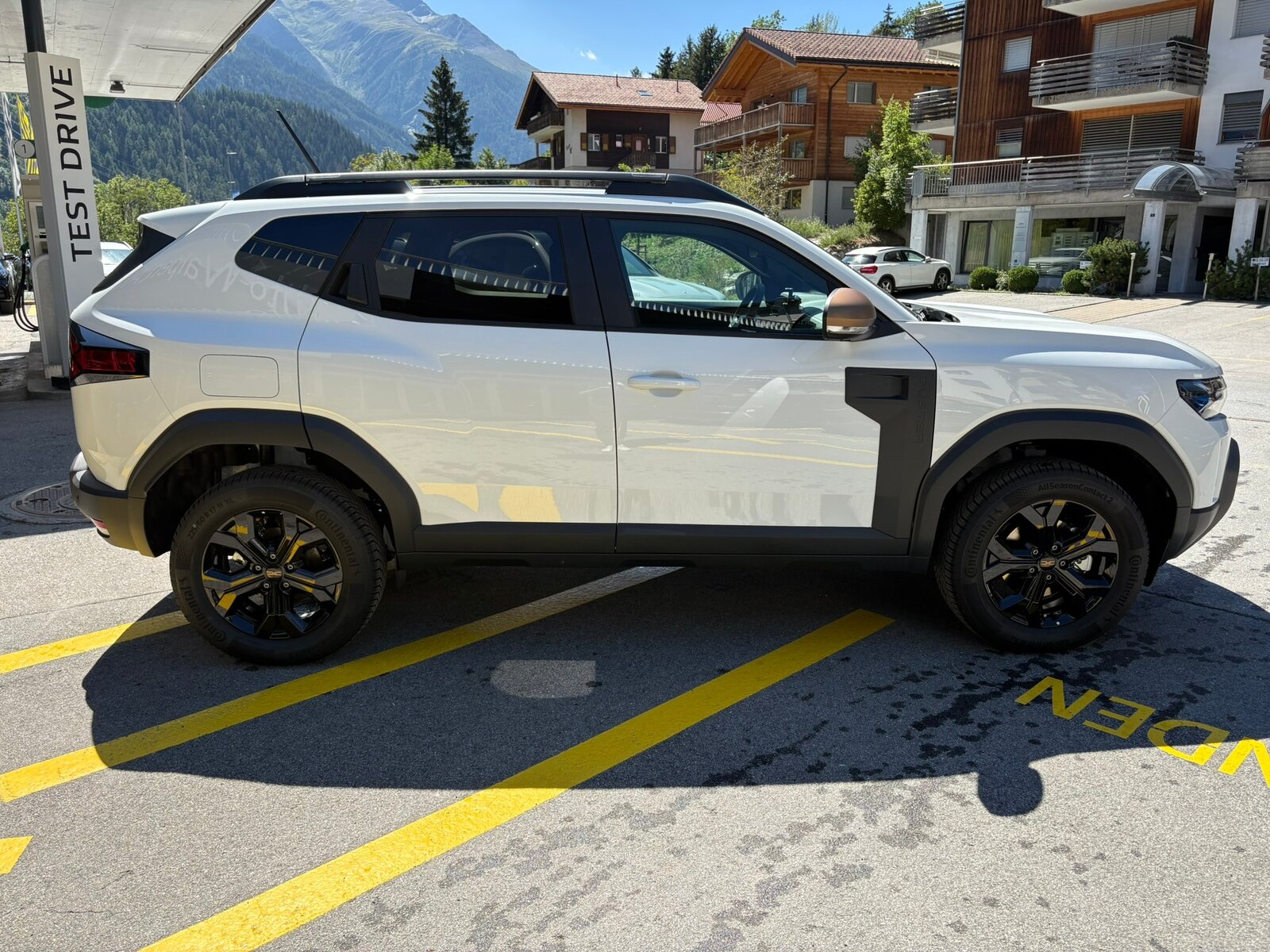 DACIA Duster 150 48V Extreme 4x4 Automat, Voll-Hybrid Benzin/Elektro, Neuwagen, Automatik - 4