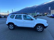DACIA Duster 1.2 T Lauréate 4x4, Petrol, Second hand / Used, Manual - 4
