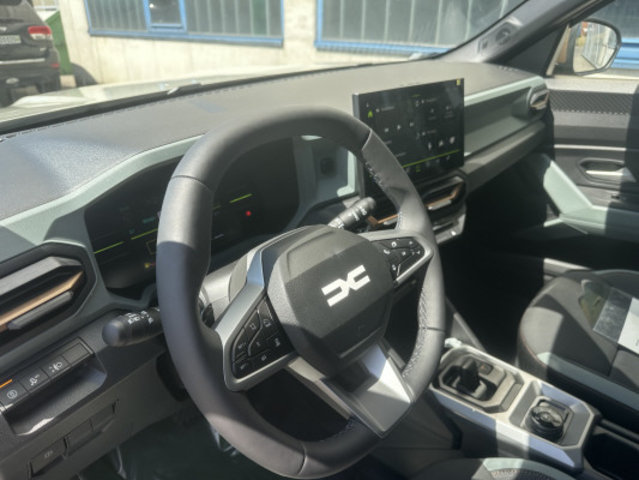 DACIA Duster 150 48V Extreme4x4, Petrol, Ex-demonstrator, Automatic - 6