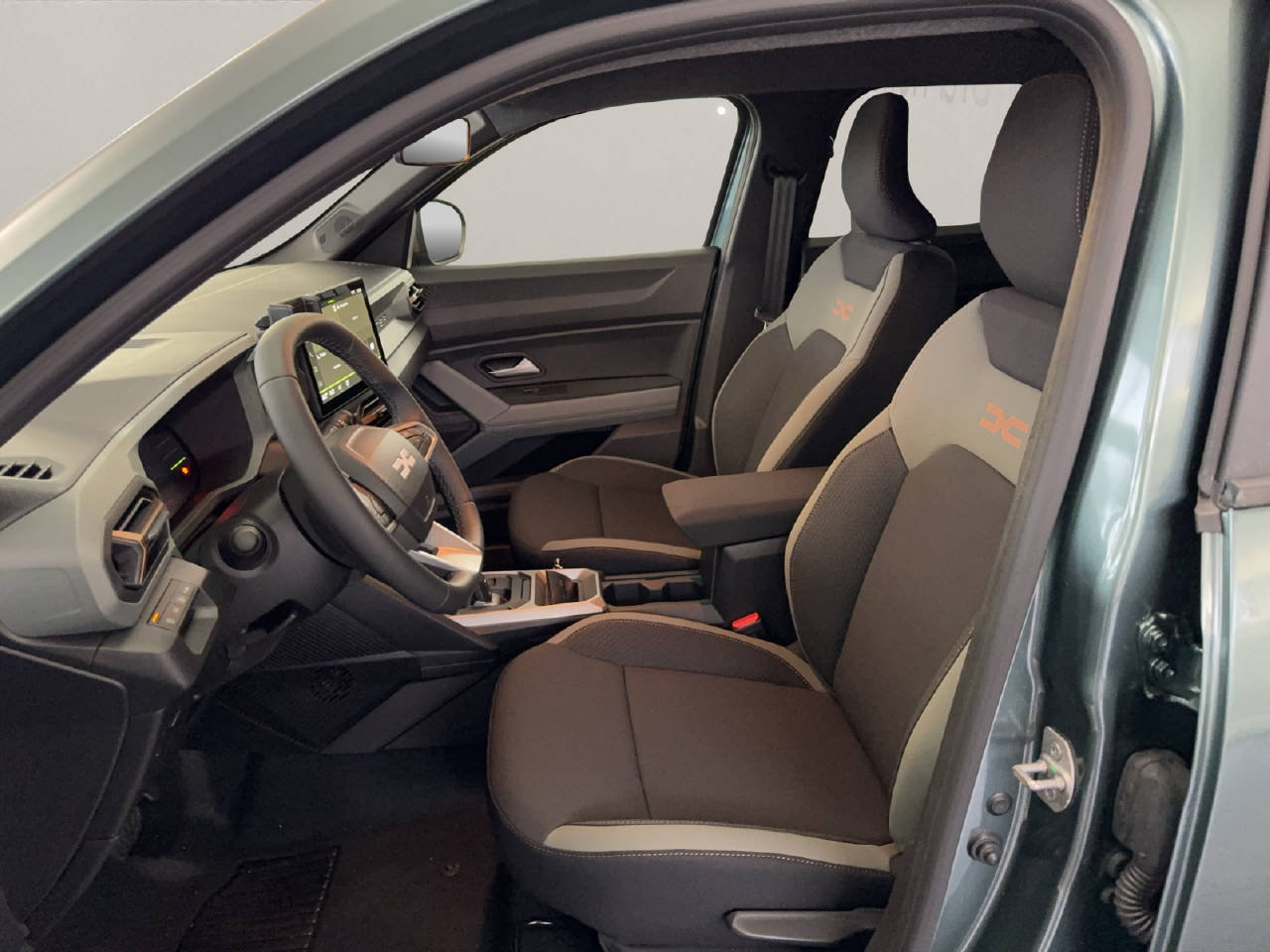 DACIA Duster 1.6 Hybrid Extreme, Hybride Integrale Benzina/Elettrica, Auto nuove, Automatico - 5