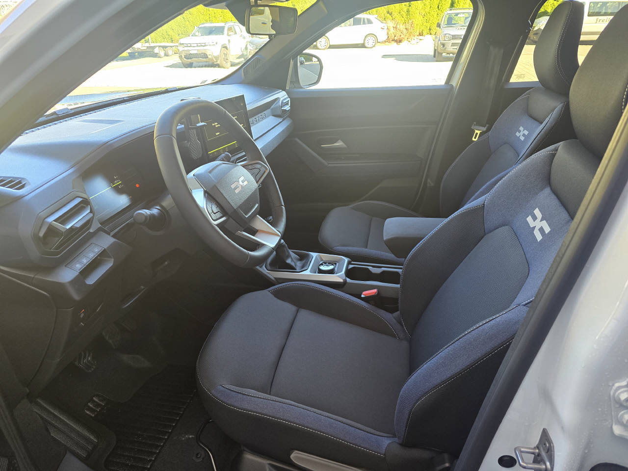DACIA DUSTER Journey mild hybrid 130 4x4, Hybride Léger Essence/Électricité, Voiture nouvelle, Manuelle - 6