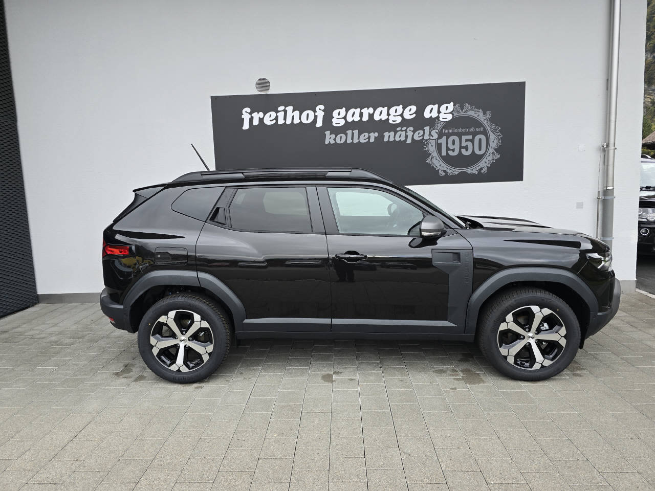 DACIA DUSTER Journey mild hybrid 130 4x4, Mild-Hybrid Petrol/Electric, New car, Manual - 3