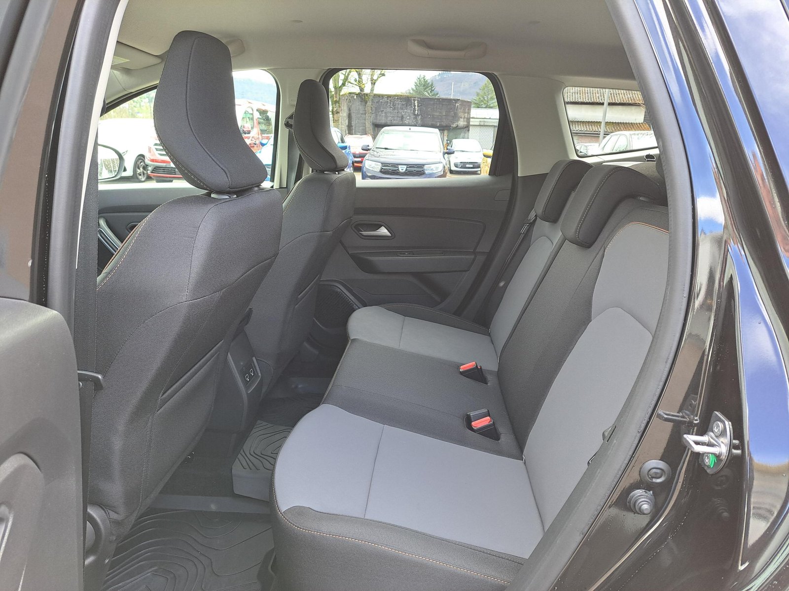 DACIA DUSTER extreme hybrid 155, Voll-Hybrid Benzin/Elektro, Neuwagen, Automatik - 7