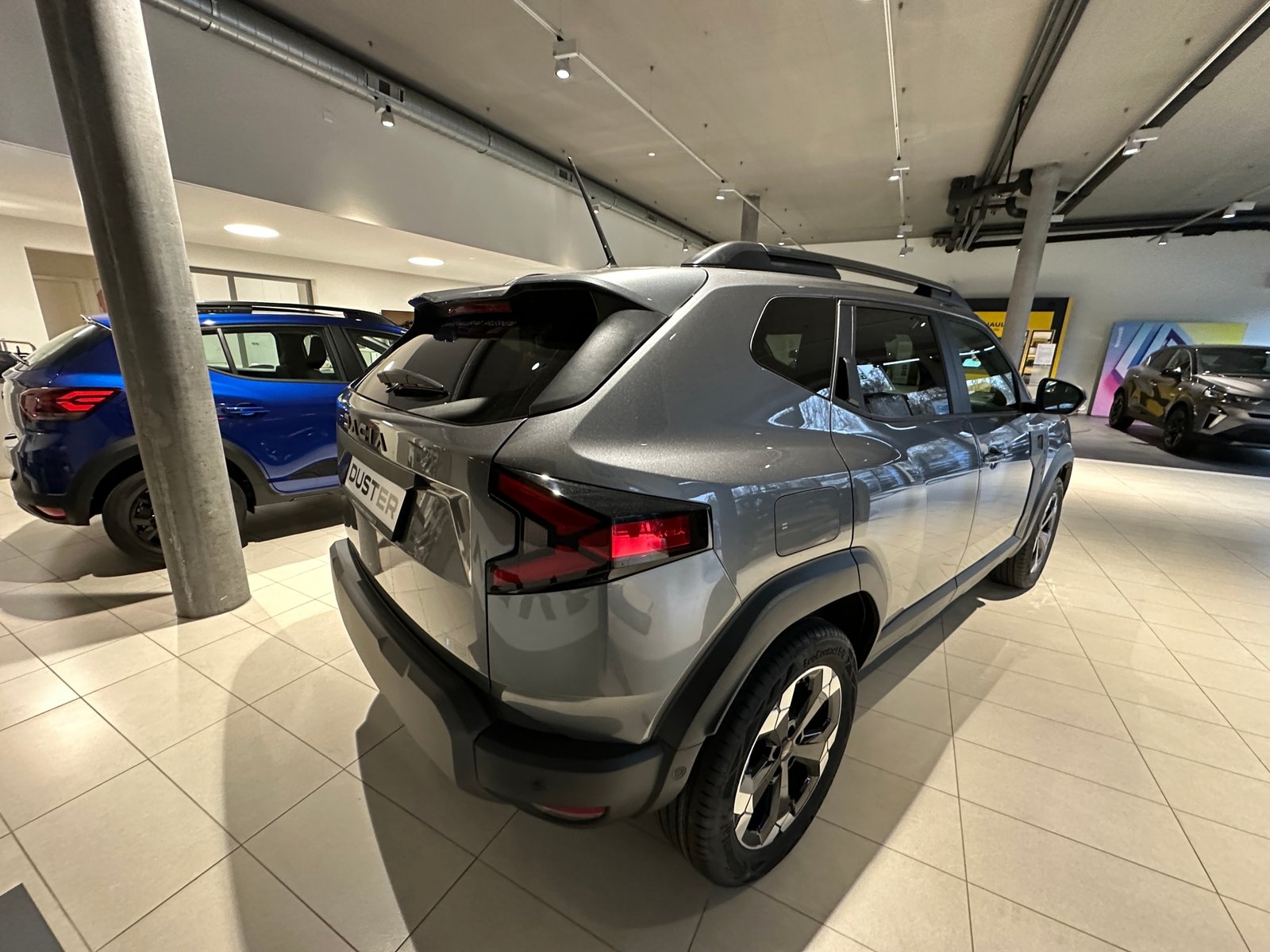 DACIA DUSTER extreme + hybrid 155, Full-Hybrid Petrol/Electric, New car, Automatic - 6