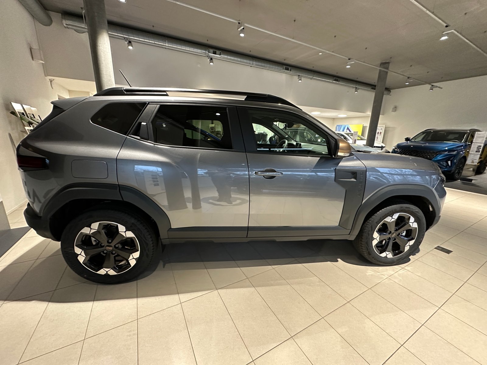 DACIA DUSTER extreme + hybrid 155, Full-Hybrid Petrol/Electric, New car, Automatic - 7