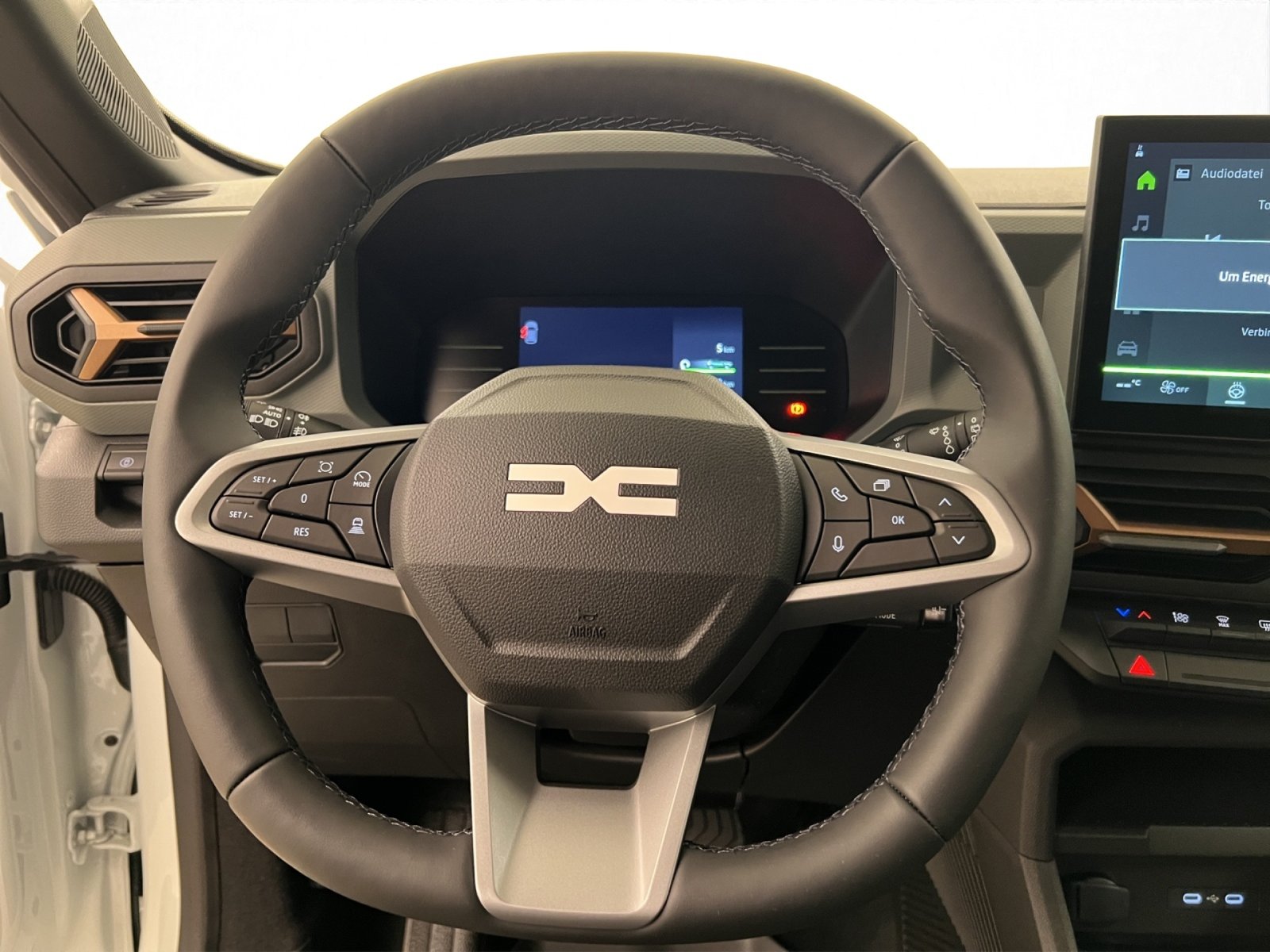 DACIA Duster 1.8 Hybrid Extreme+, Full-Hybrid Petrol/Electric, New car, Automatic - 6