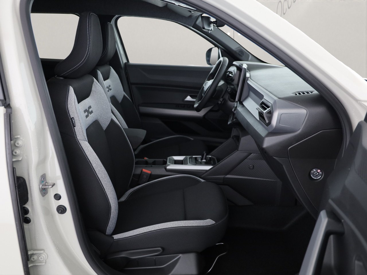 DACIA Duster 1.8 Hybrid Journey, Hybride Integrale Benzina/Elettrica, Auto nuove, Automatico - 7