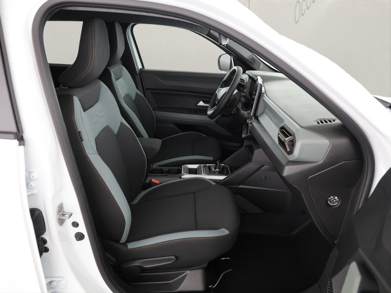 DACIA Duster 1.8 Hybrid Extreme, Full-Hybrid Petrol/Electric, New car, Automatic - 7