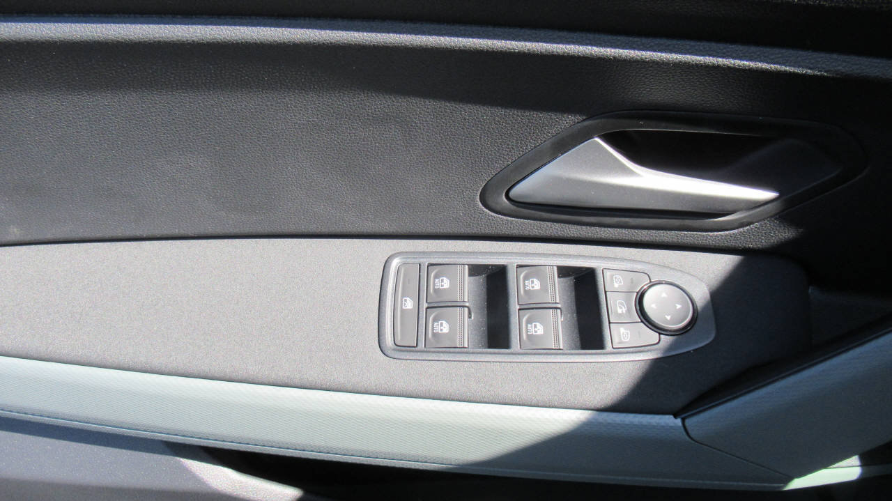 DACIA Duster 1.8 Hybrid Extreme, Full-Hybrid Petrol/Electric, New car, Automatic - 7
