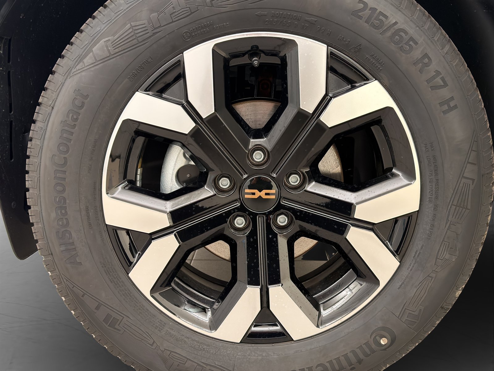 DACIA Duster 1.2 TCe Extreme 4WD, Mild-Hybrid Benzin/Elektro, Neuwagen, Handschaltung - 5