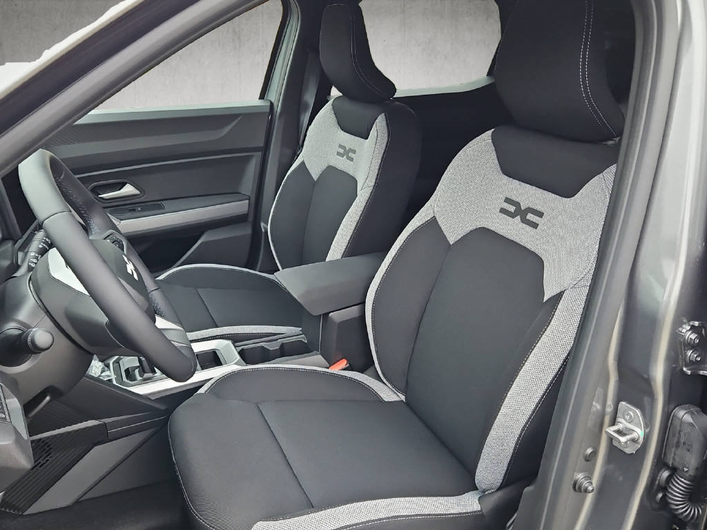 DACIA Duster 1.8 Hybrid Journey, Full-Hybrid Petrol/Electric, New car, Automatic - 4