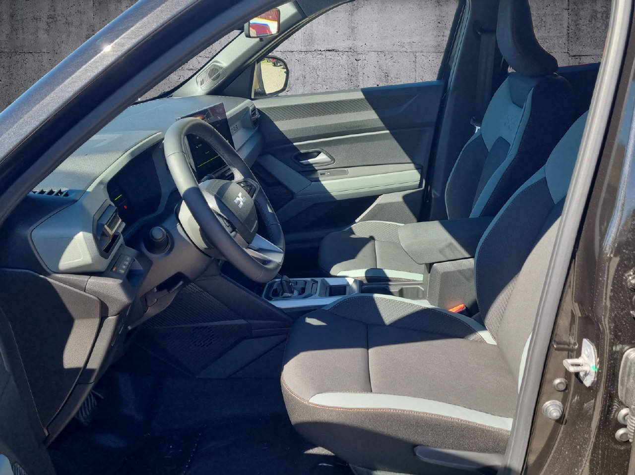 DACIA Duster extreme hybrid 155, Hybride Integrale Benzina/Elettrica, Auto nuove, Automatico - 5