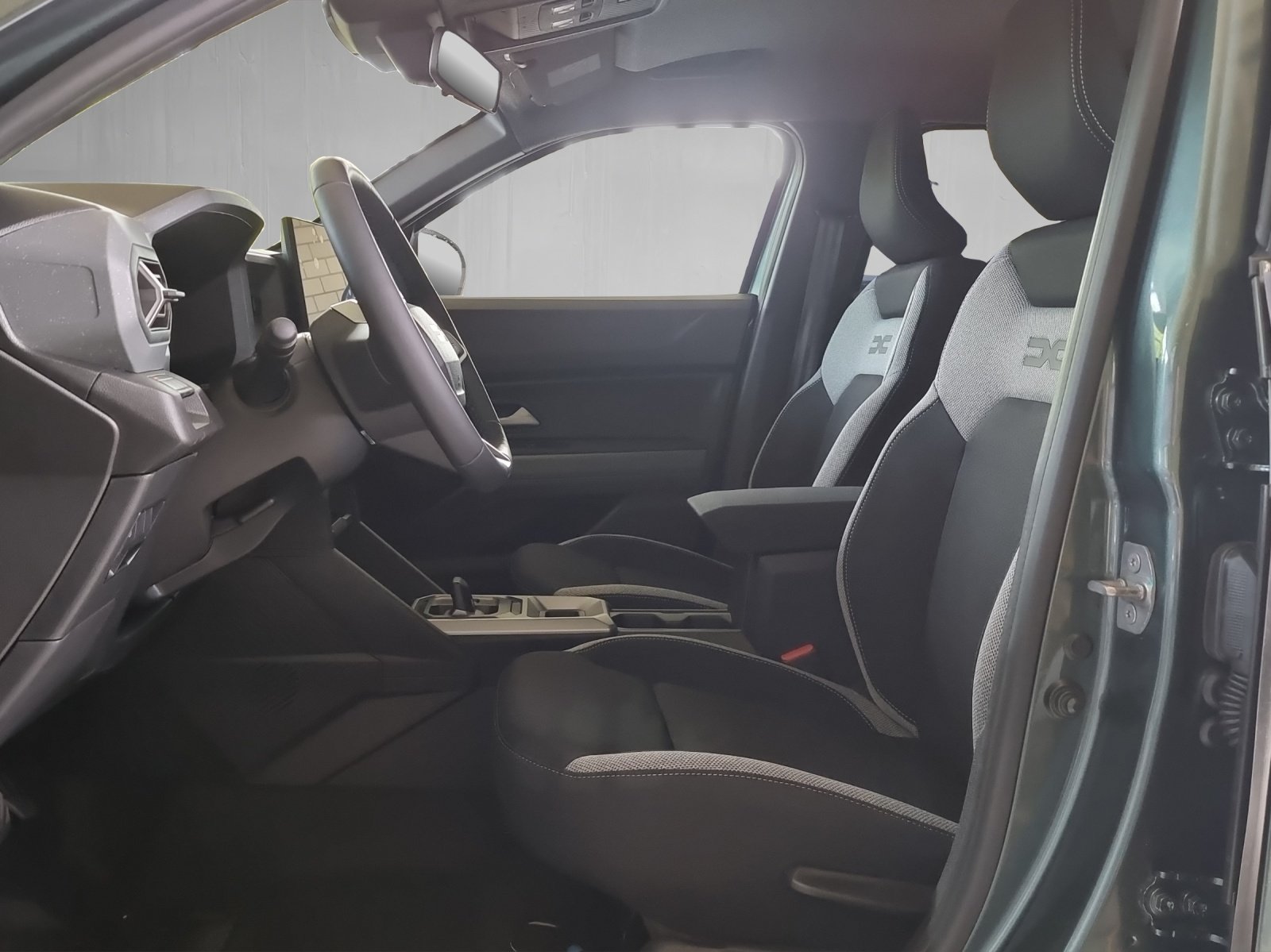 DACIA Duster 1.8 Hybrid Journey, Hybride Intégral Essence/Électricité, Voiture nouvelle, Automatique - 7