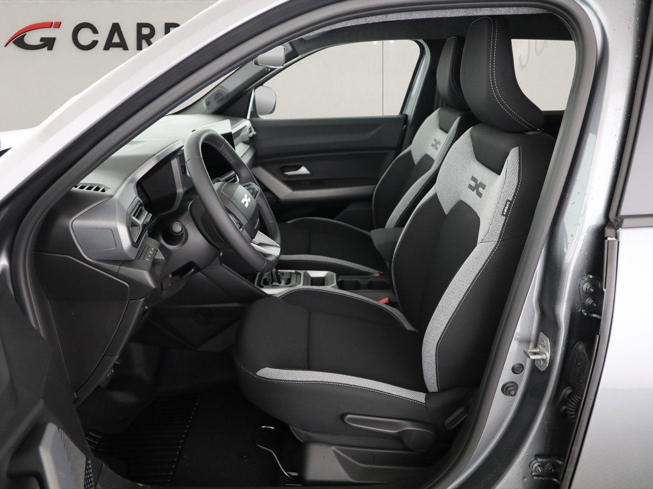 DACIA Duster 1.8 Hybrid Journey, Full-Hybrid Petrol/Electric, New car, Automatic - 6