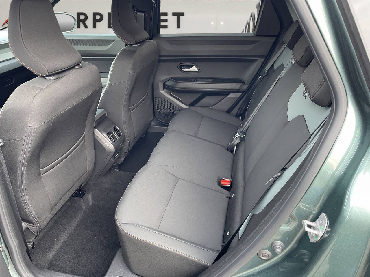DACIA Duster 1.8 Hybrid Journey, Full-Hybrid Petrol/Electric, New car, Automatic - 5