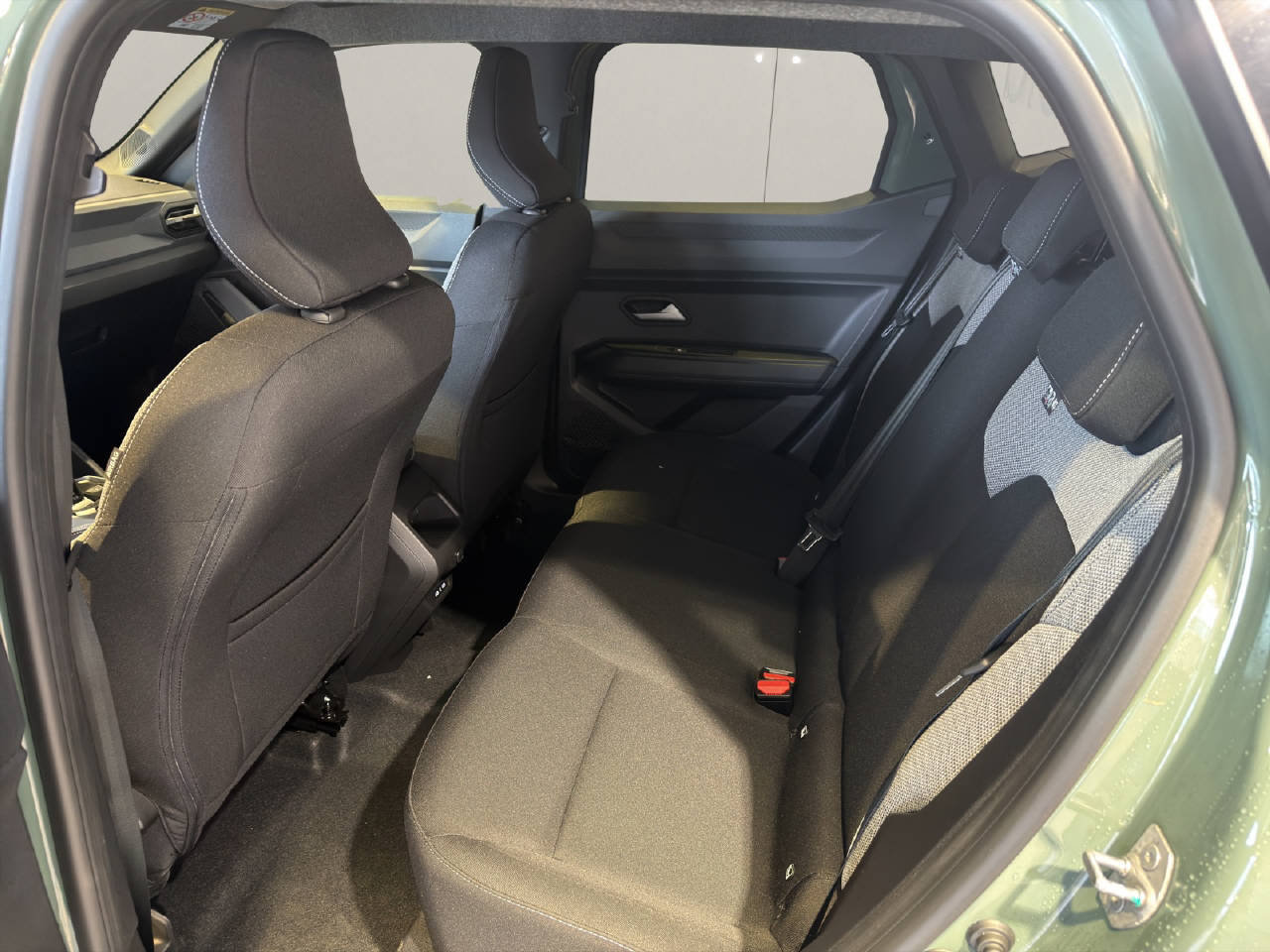 DACIA Duster 1.8 Hybrid Journey, Hybride Integrale Benzina/Elettrica, Auto nuove, Automatico - 7