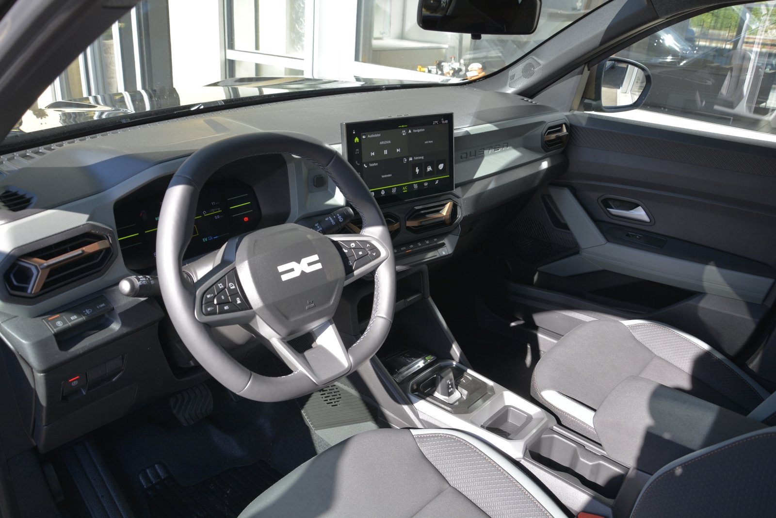 DACIA DUSTER extreme hybrid 155, Hybride Intégral Essence/Électricité, Voiture nouvelle, Automatique - 5
