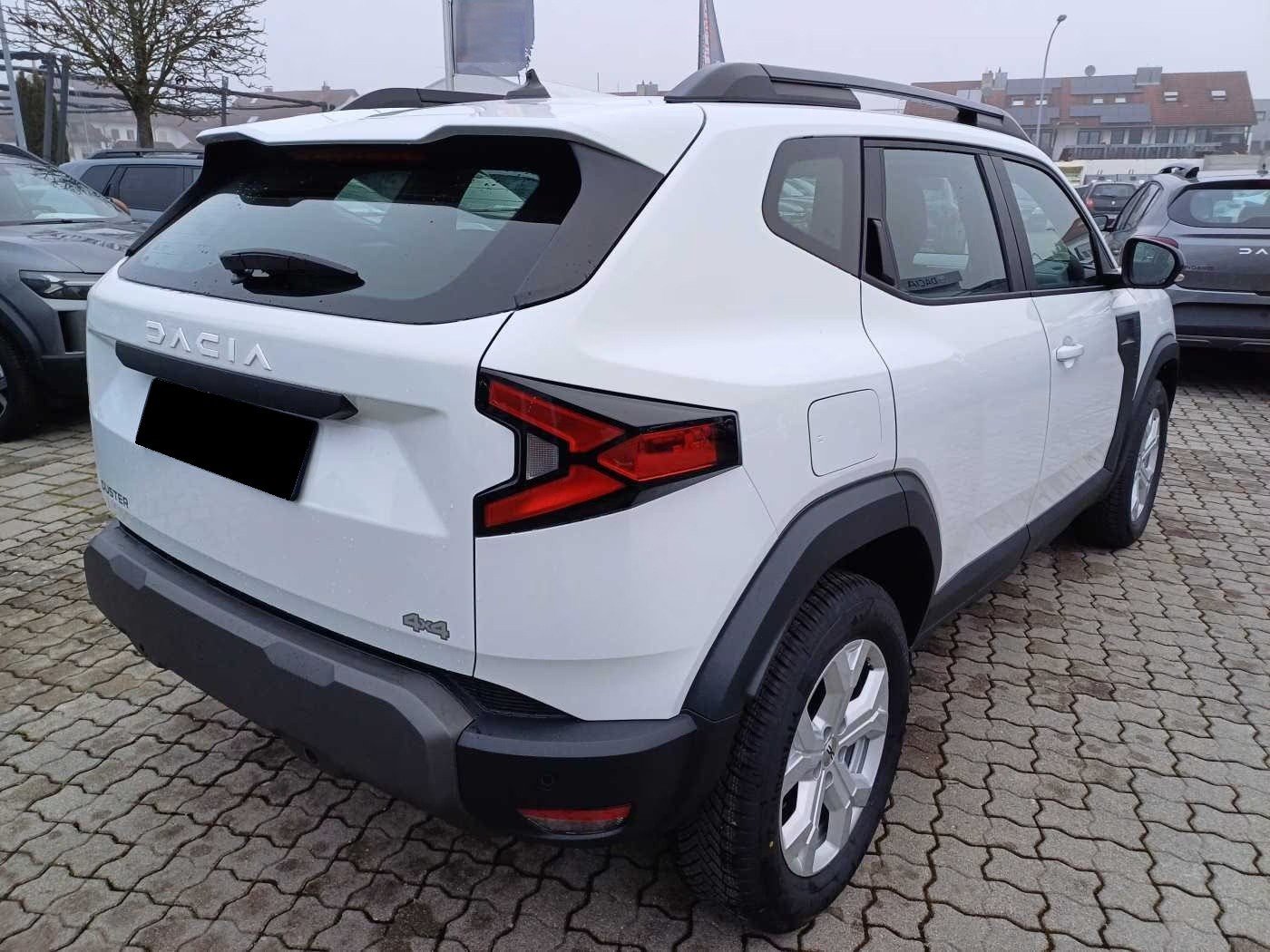 DACIA Duster TCe 130 48V Expression 4x4, Mild-Hybrid Petrol/Electric, New car, Manual - 4