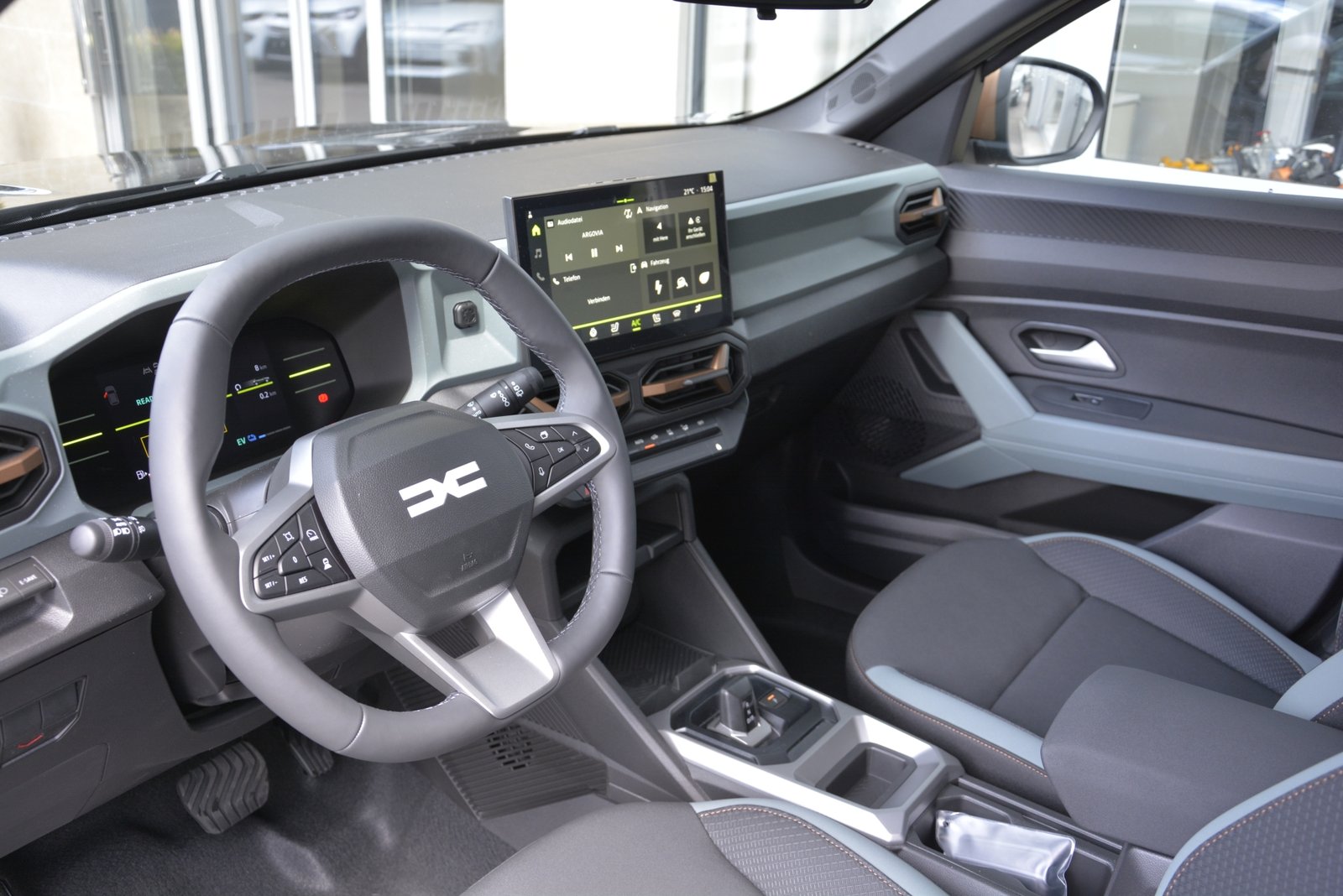 DACIA DUSTER extreme hybrid 155, Hybride Intégral Essence/Électricité, Voiture nouvelle, Automatique - 5