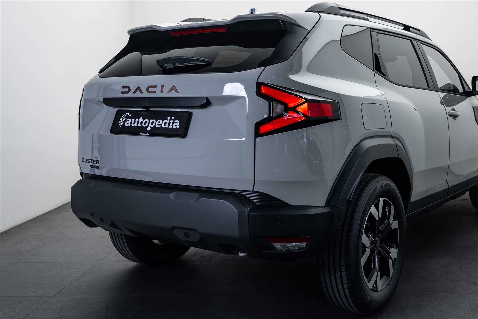 DACIA Duster HEV 155 Extreme Automat NEW, Full-Hybrid Petrol/Electric, New car, Automatic - 4