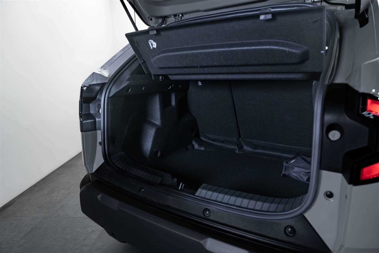 DACIA Duster HEV 155 Extreme Automat NEW, Full-Hybrid Petrol/Electric, New car, Automatic - 7
