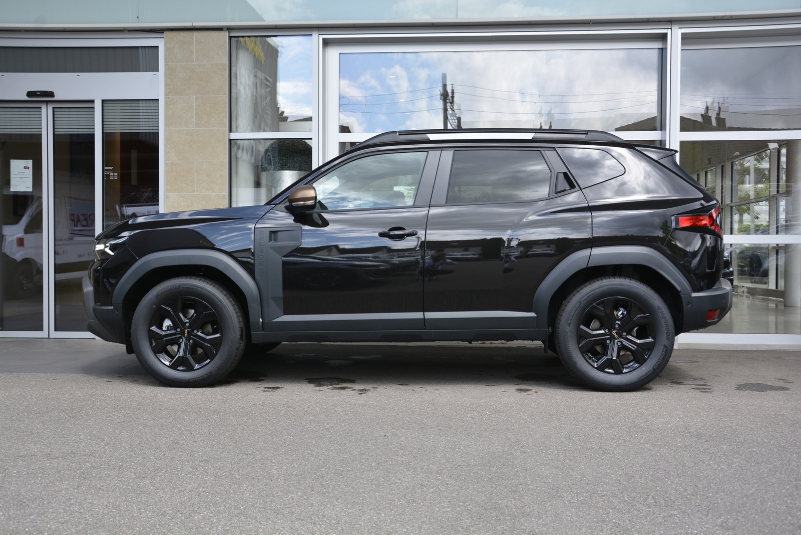 DACIA DUSTER, Hybride Intégral Essence/Électricité, Voiture nouvelle, Automatique - 3