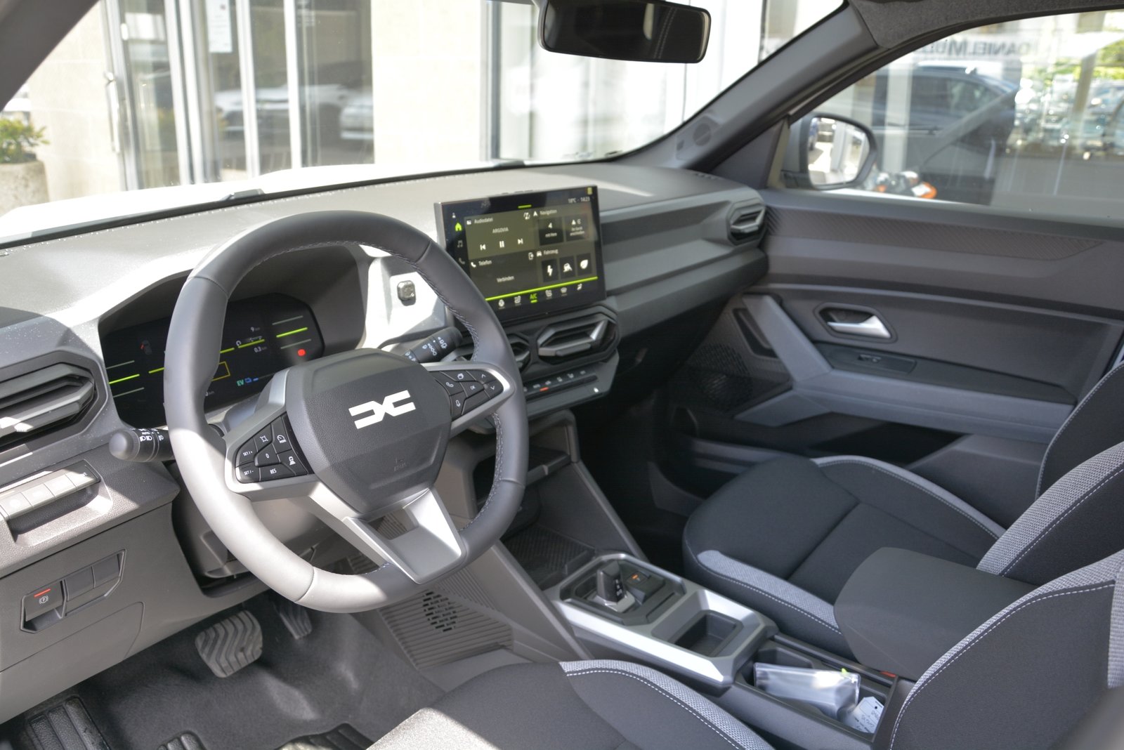 DACIA DUSTER journey hybrid 155, Hybride Intégral Essence/Électricité, Voiture nouvelle, Automatique - 5