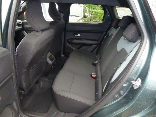DACIA Duster 1.2 Hybrid 150 Extreme 4WD Automat, Hybride Integrale Benzina/Elettrica, Auto nuove, Automatico - 7